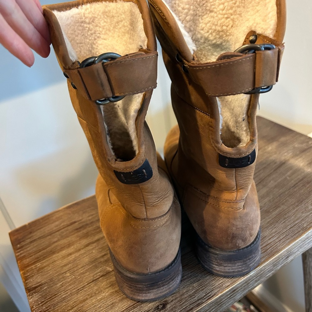 UGG Aldon boot - Picture 10 of 12